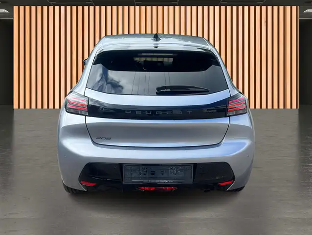 Peugeot 208 view 8