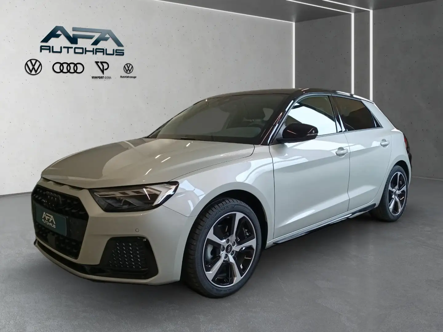 Audi A1 Sportback 1.0 TFSI LED*LM*PDC Argento - 2