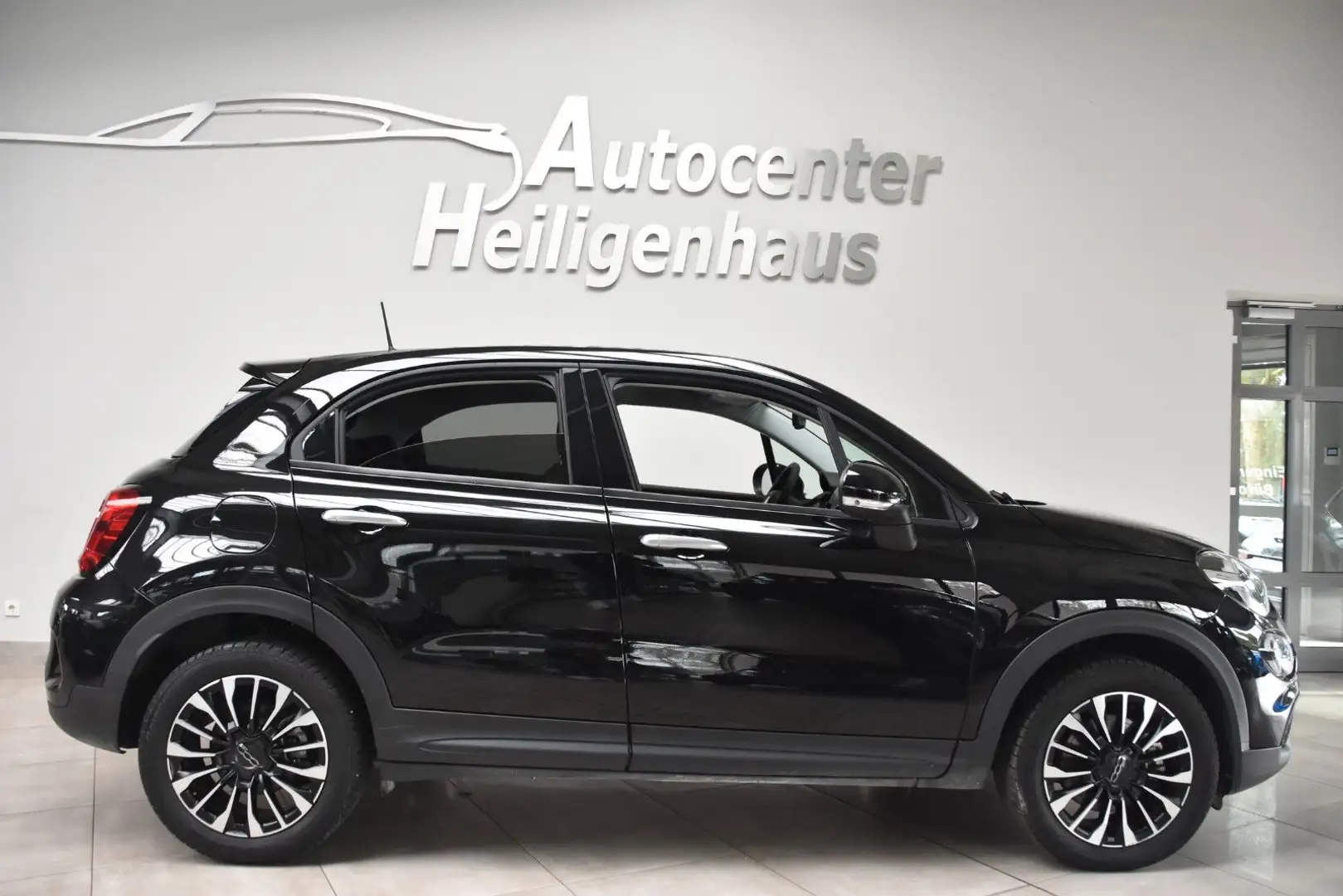 Fiat 500X Club HYB DCT LED UConnect Kamera Tempo DAB Schwarz - 2