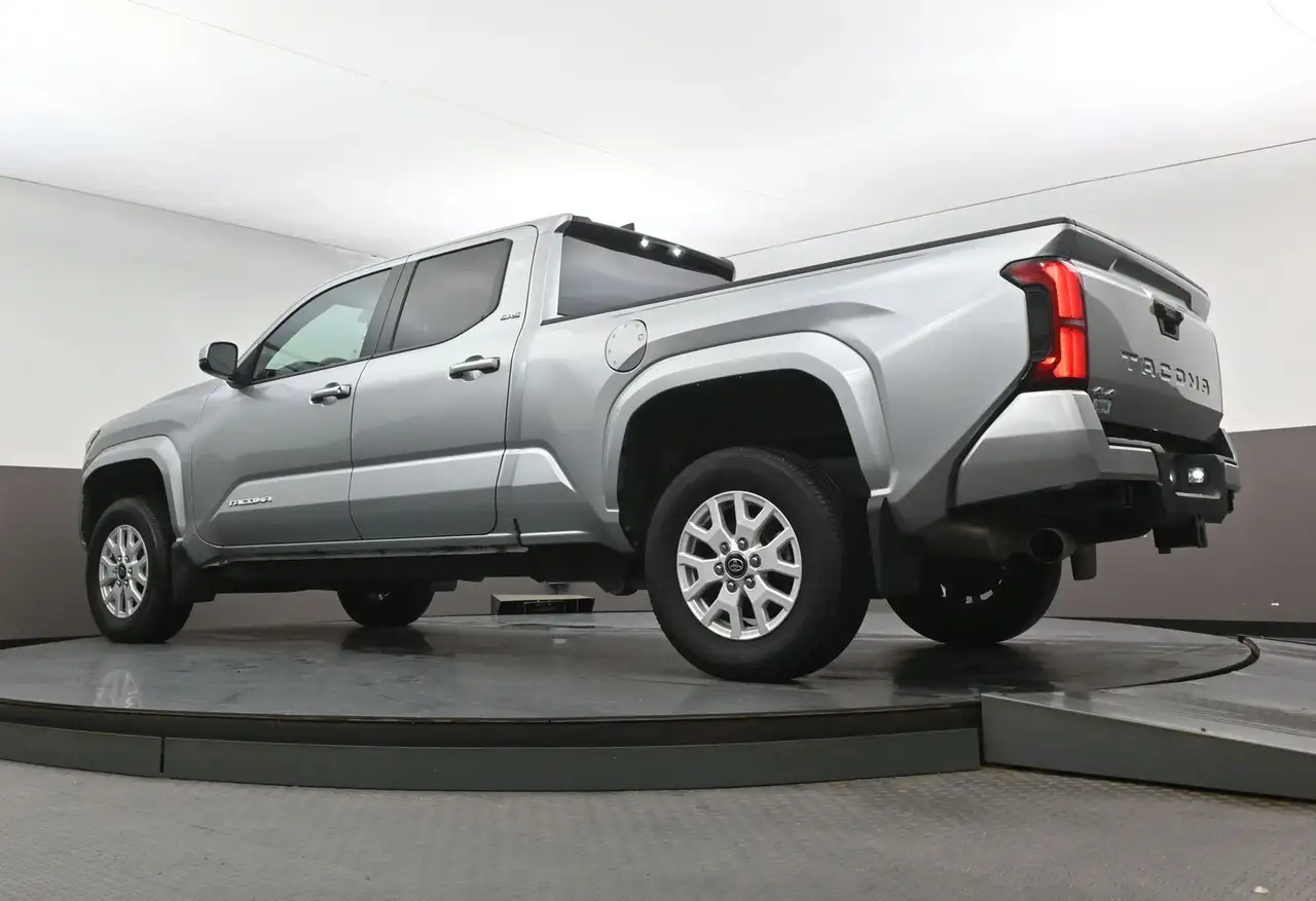 Toyota Tacoma photo Toyota Tacoma