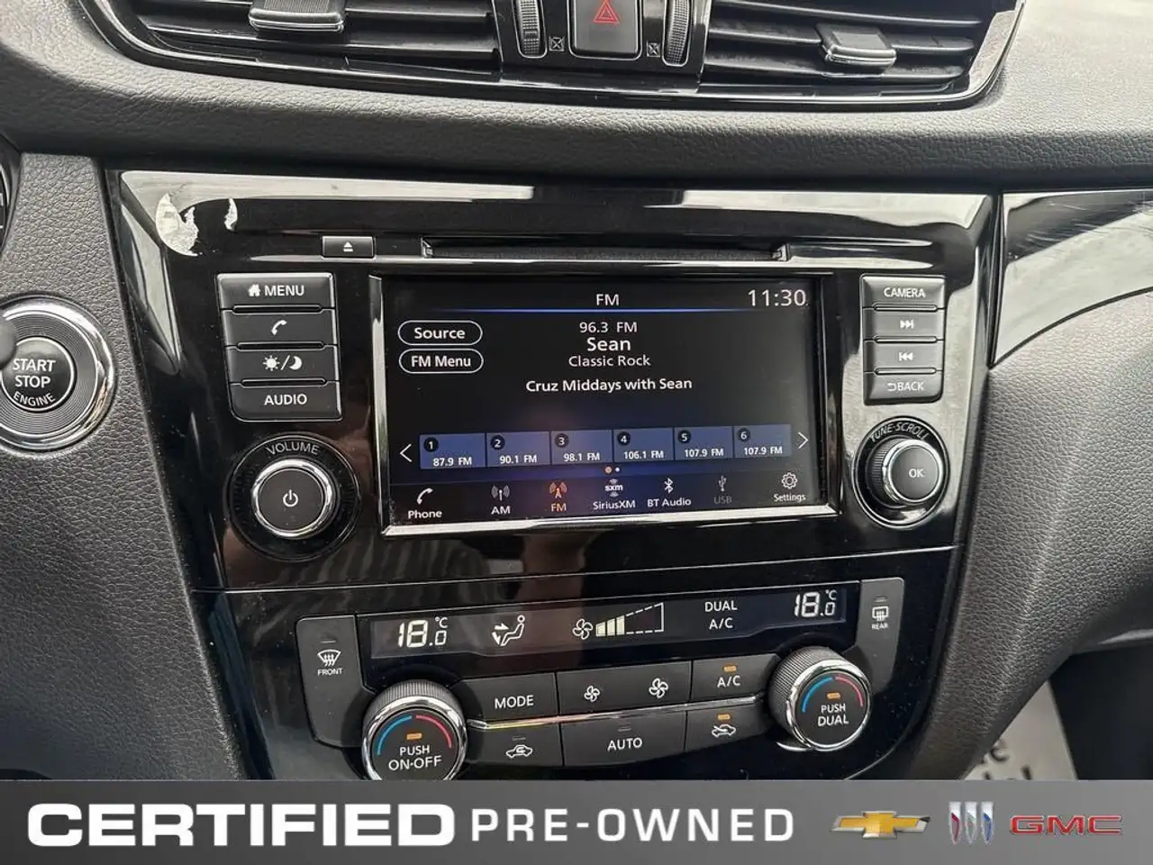 Nissan Qashqai снимка Nissan Qashqai
