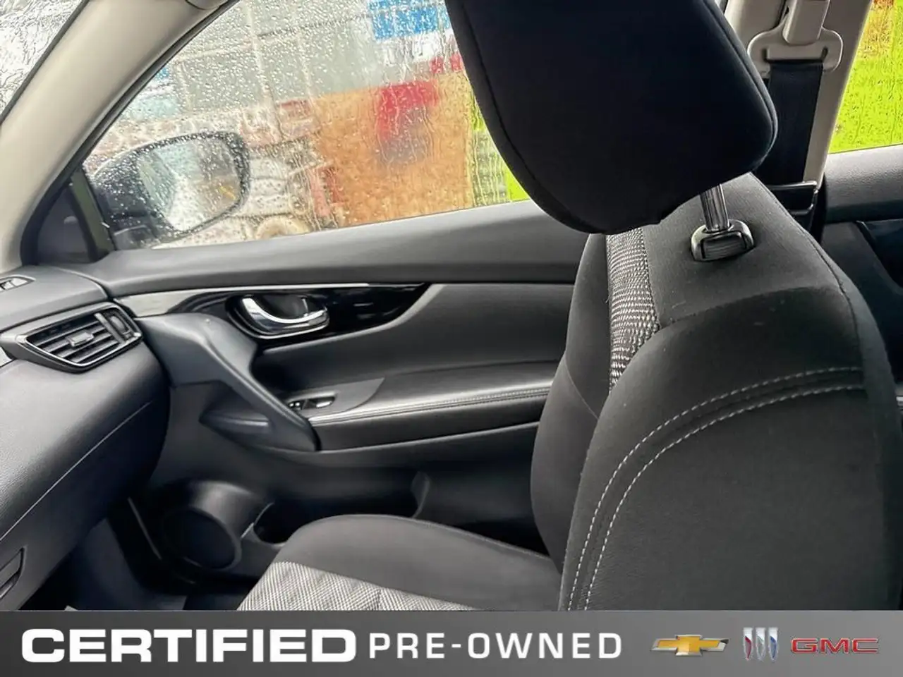 Nissan Qashqai снимка Nissan Qashqai