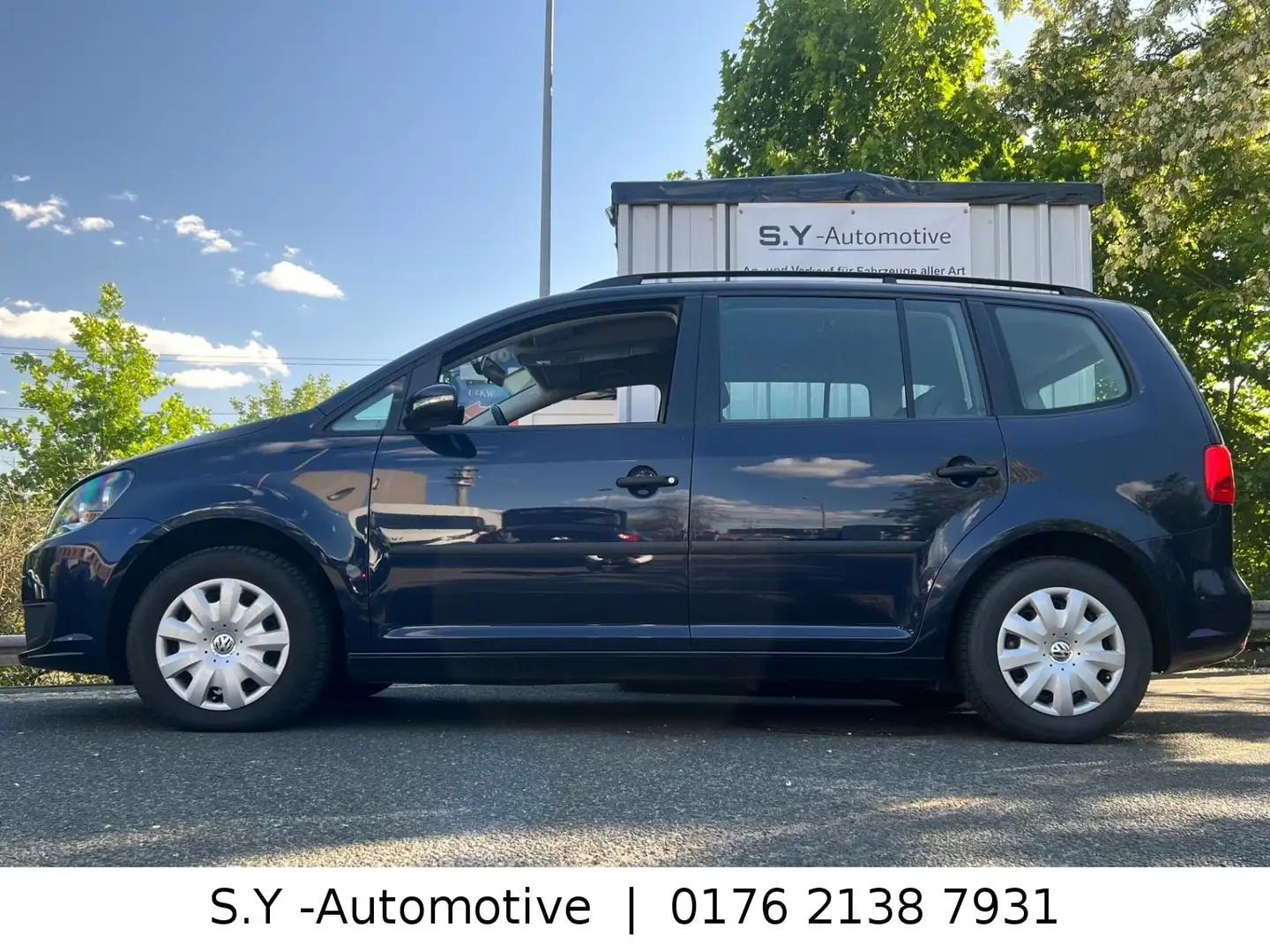 Volkswagen Touran 1.6 TDI /Klima/Scheckheft/AHK/MFL/TÜV Blau - 2