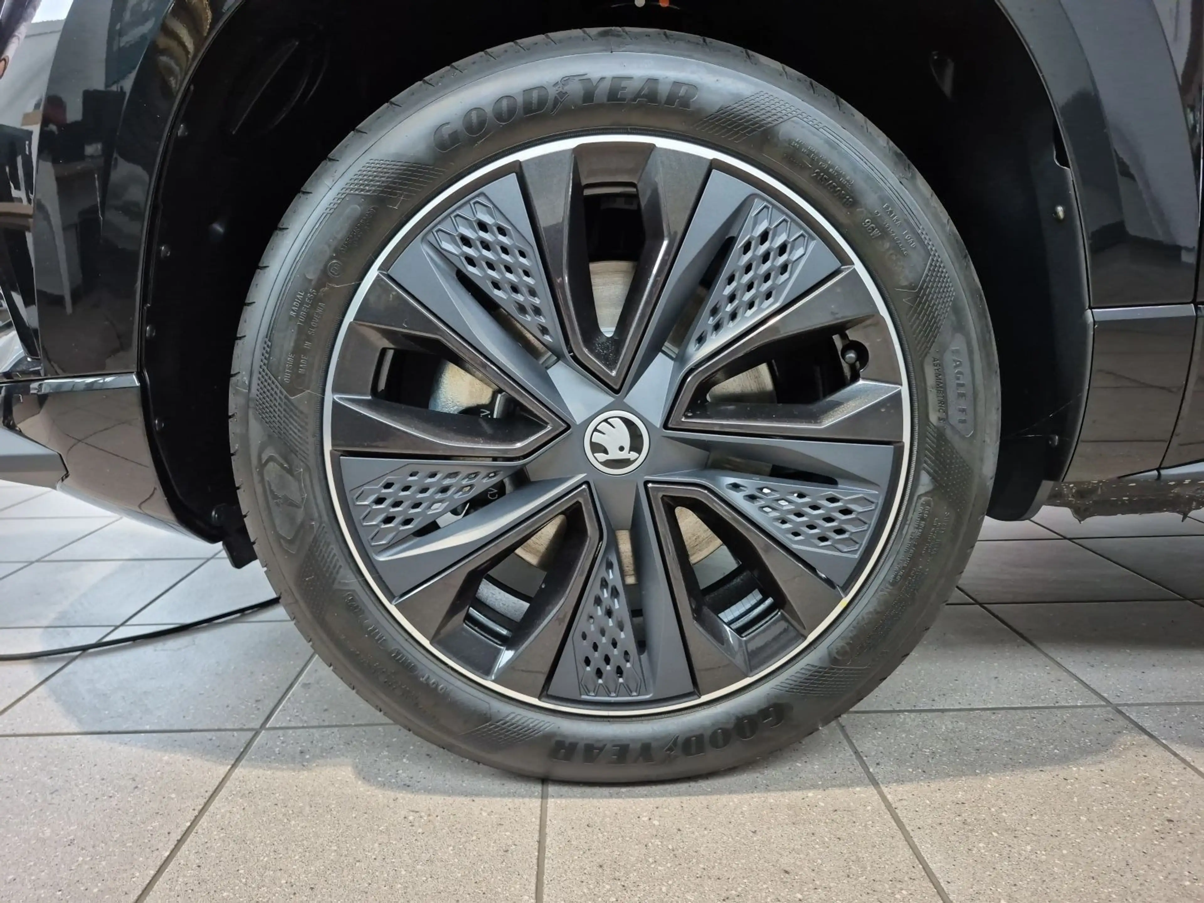 Skoda Karoq Sportline 1,5 TSI 110 kW DSG | Schwarz-Mag — photo 7