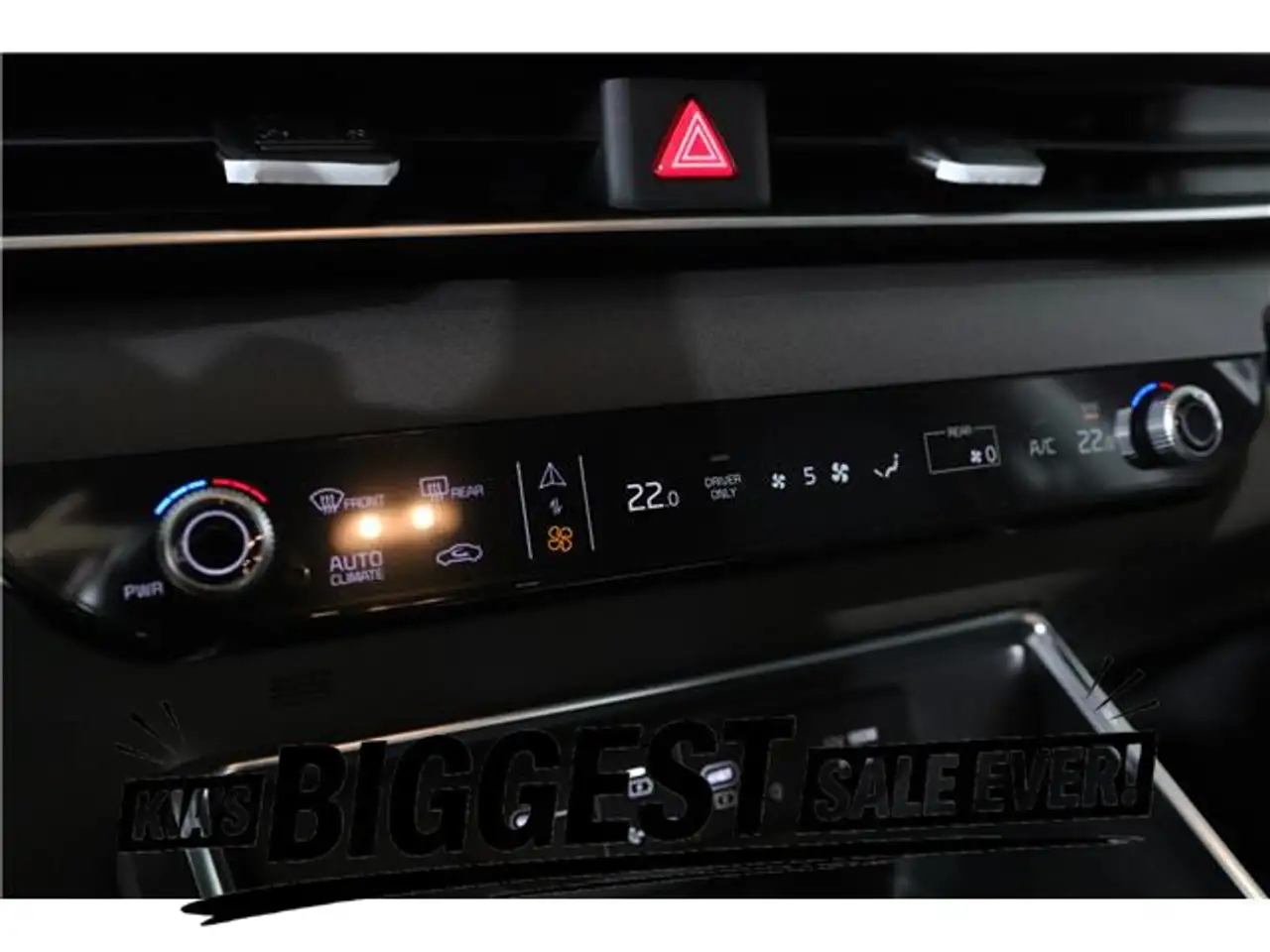Kia Carnival photo Kia Carnival