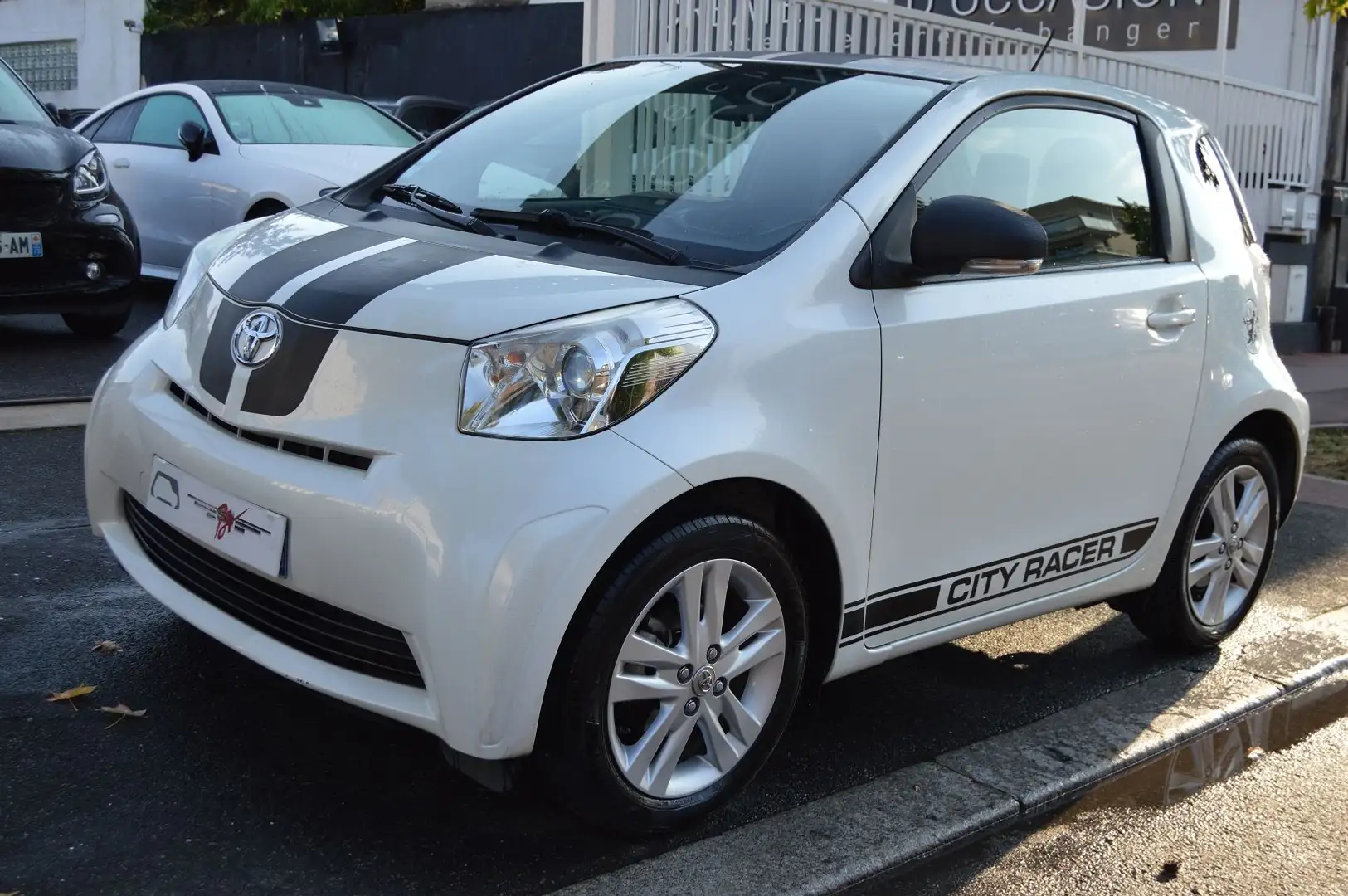 Toyota iQ 68 VVT-I IQ1ST Blanc - 1