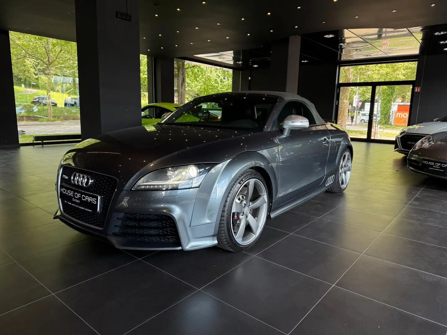 Audi TT RS TT  RS Roadster 2.5 TFSI quattro*Bose*Rotor Grijs - 1