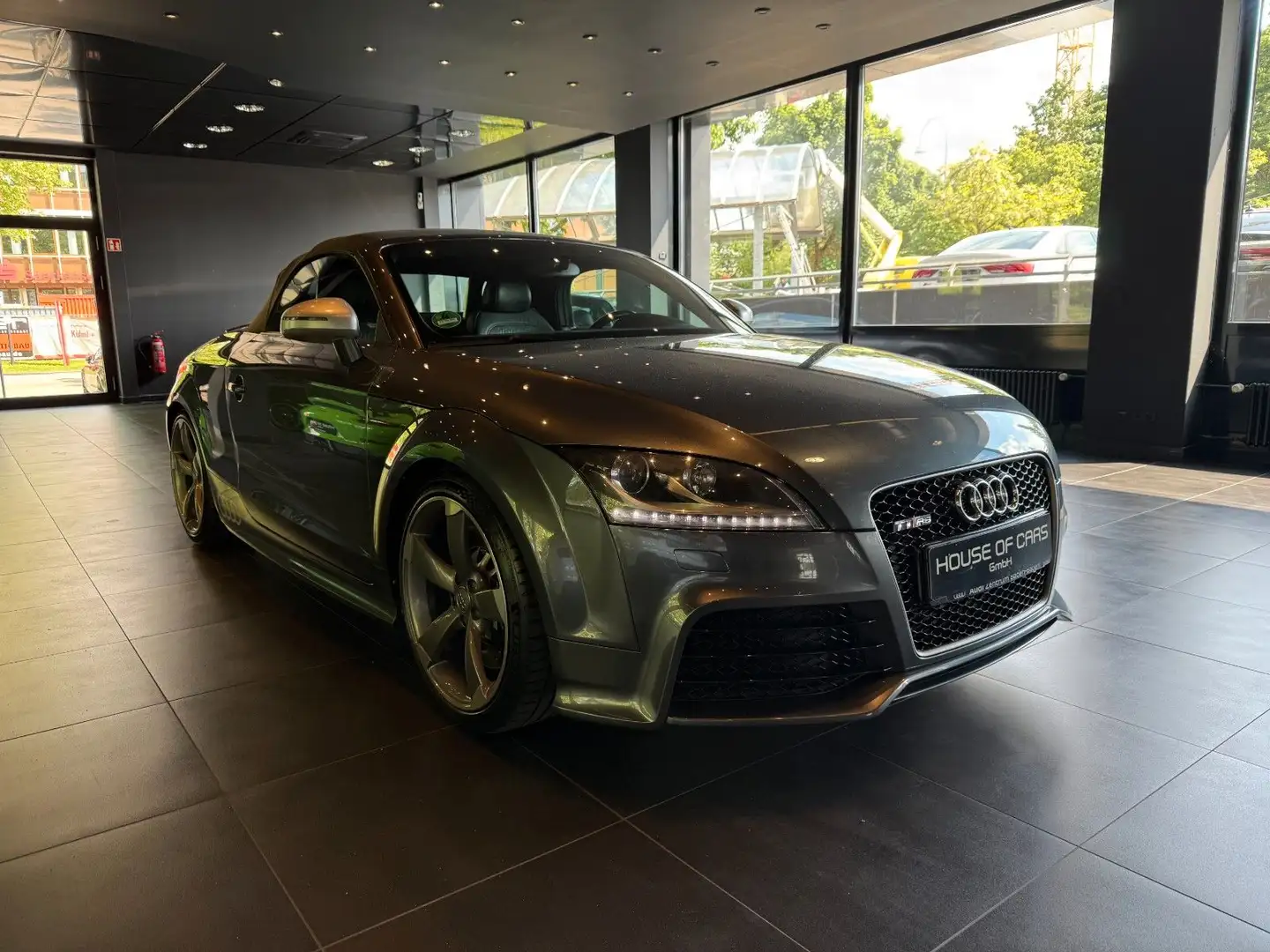 Audi TT RS TT  RS Roadster 2.5 TFSI quattro*Bose*Rotor Grijs - 2