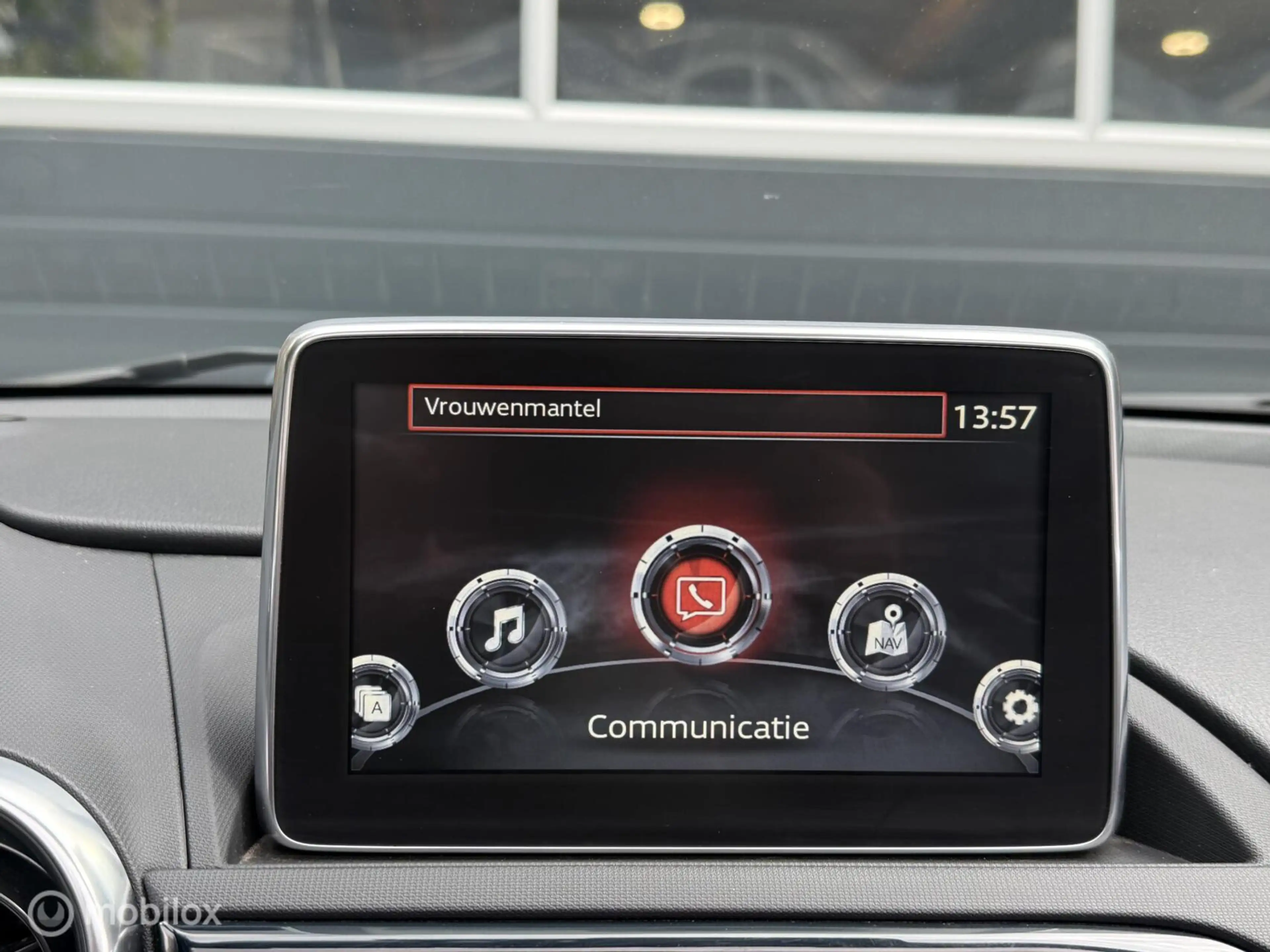 Mazda MX-5 1.5 SkyActiv-G 131 GT-M Leer Navi Bose LED Cruise — photo 14