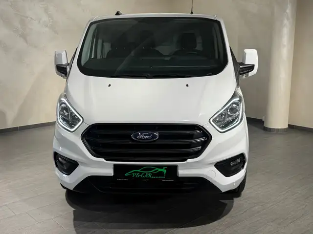 Ford Transit Custom view 4