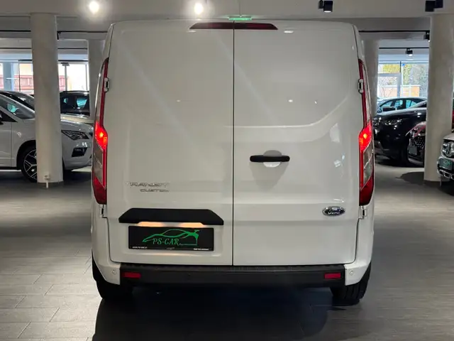 Ford Transit Custom view 11