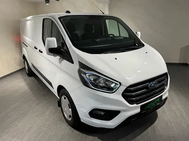 Ford Transit Custom view 5