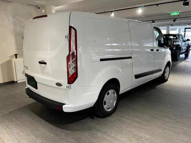 Ford Transit Custom view 10