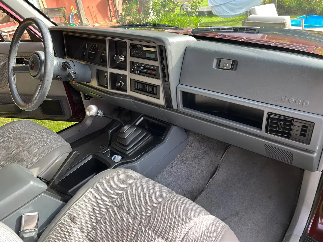 Jeep Cherokee 4.0, foto 2