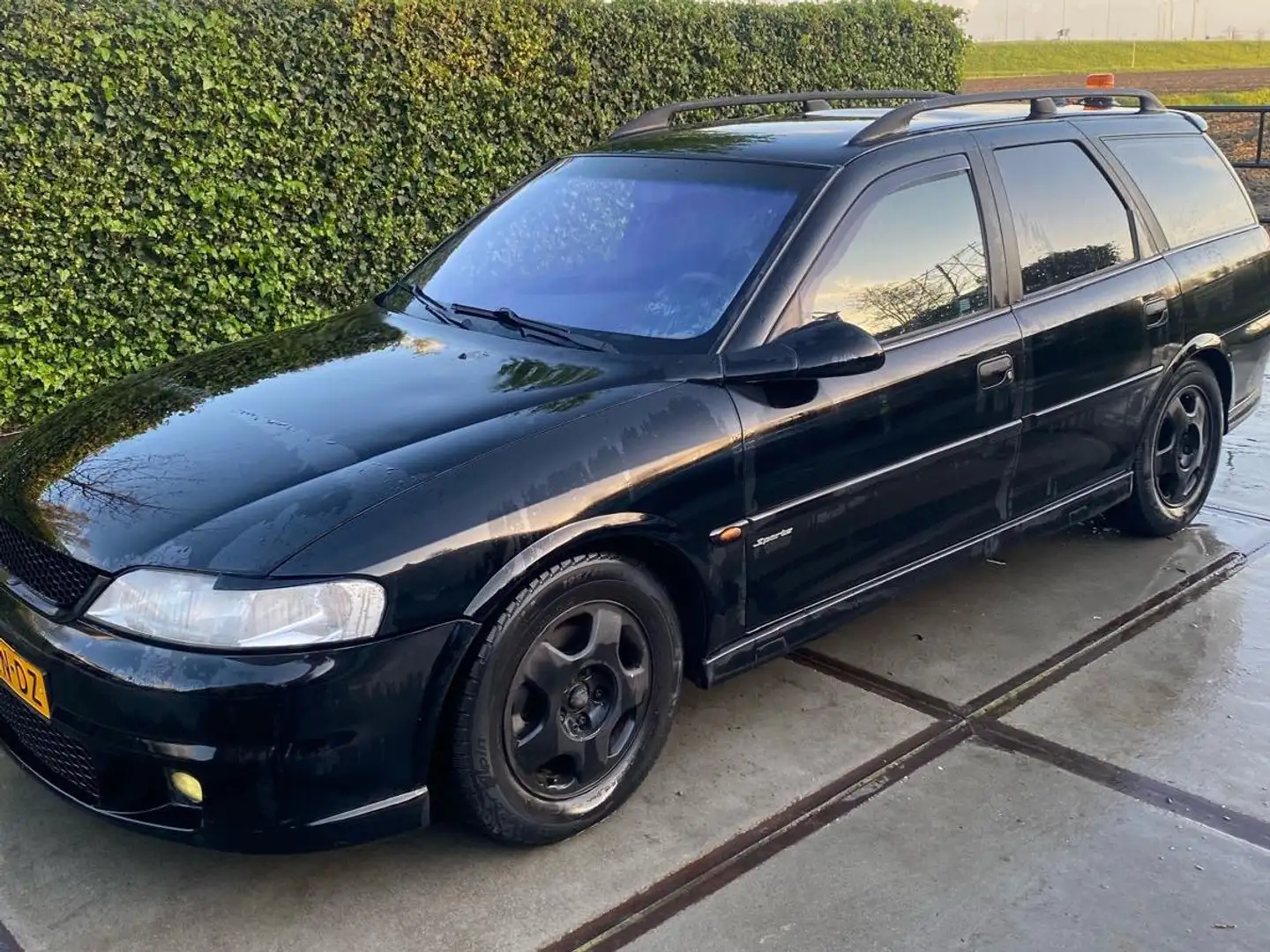 Opel Vectra Negro - 1