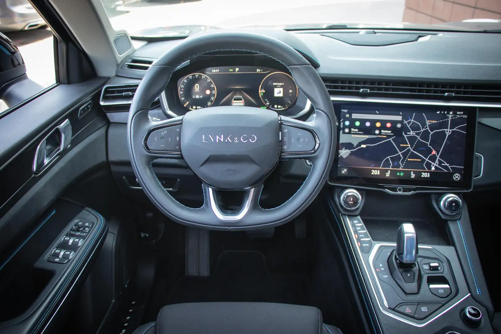 Lynk & Co 01 Azul - 2