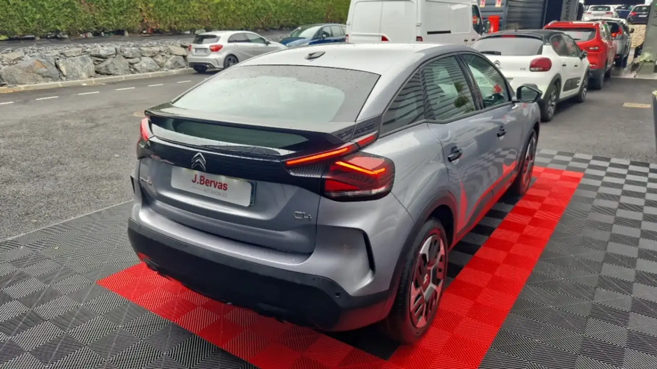 Citroen C4 Berline — photo 11