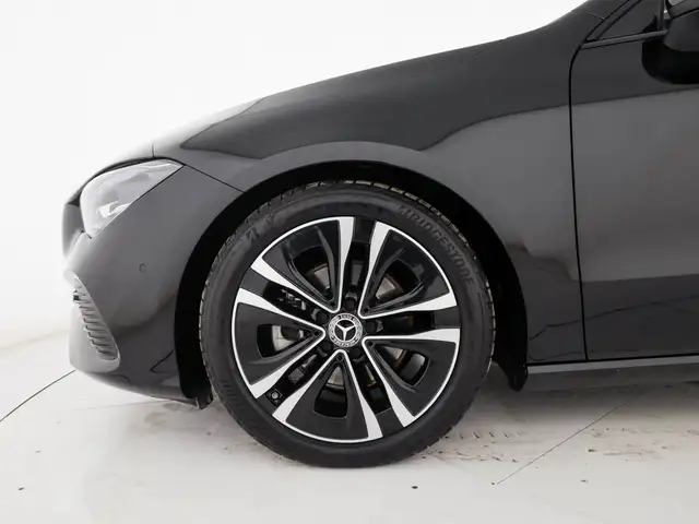 Mercedes-Benz Cla view 7