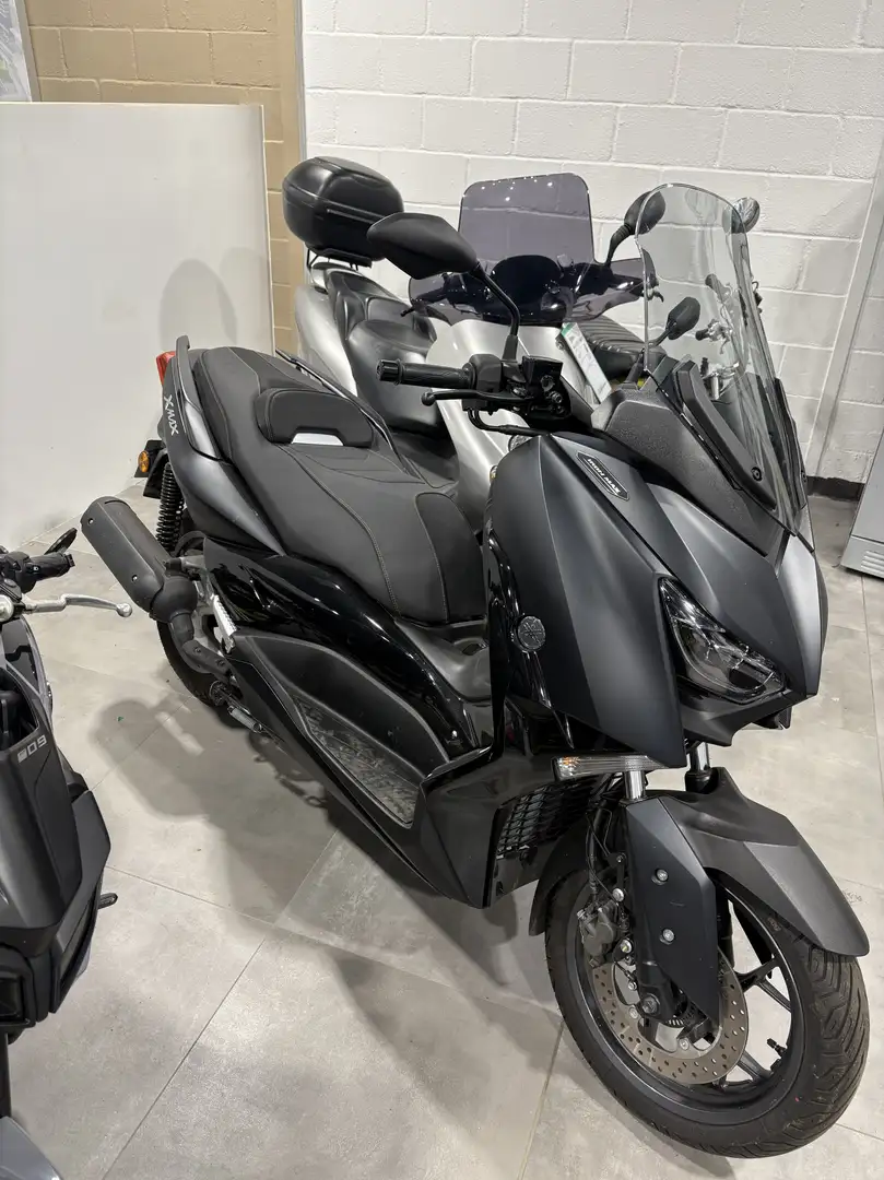Yamaha X-Max 125 Negru - 1