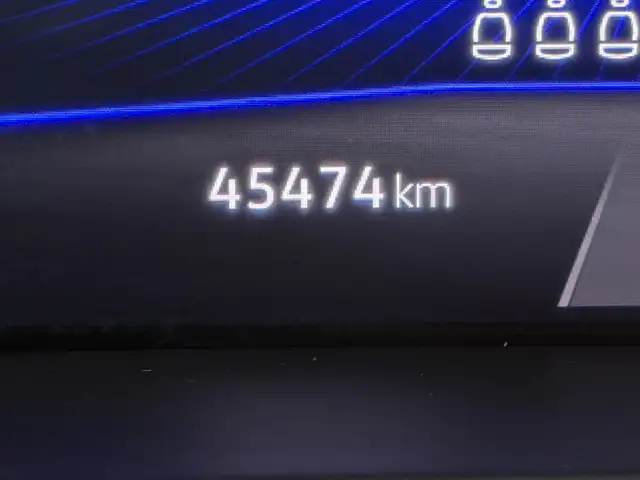 Volkswagen T-Roc view 12