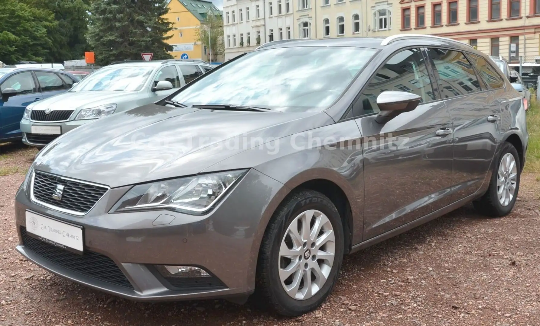 SEAT Leon ST Style 1.4 16V Navi Klimaautomatik Grijs - 1