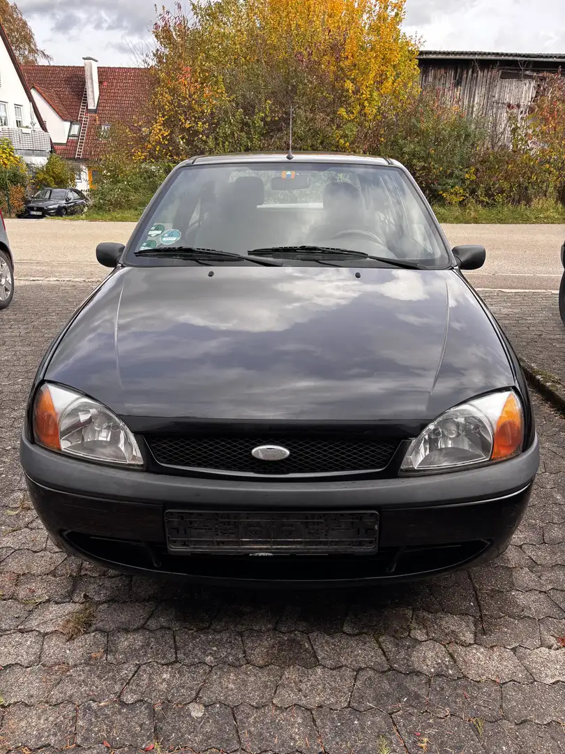 Ford Fiesta 1.3 / TÜV neu / 8-fach bereift / frischer Service Schwarz - 1