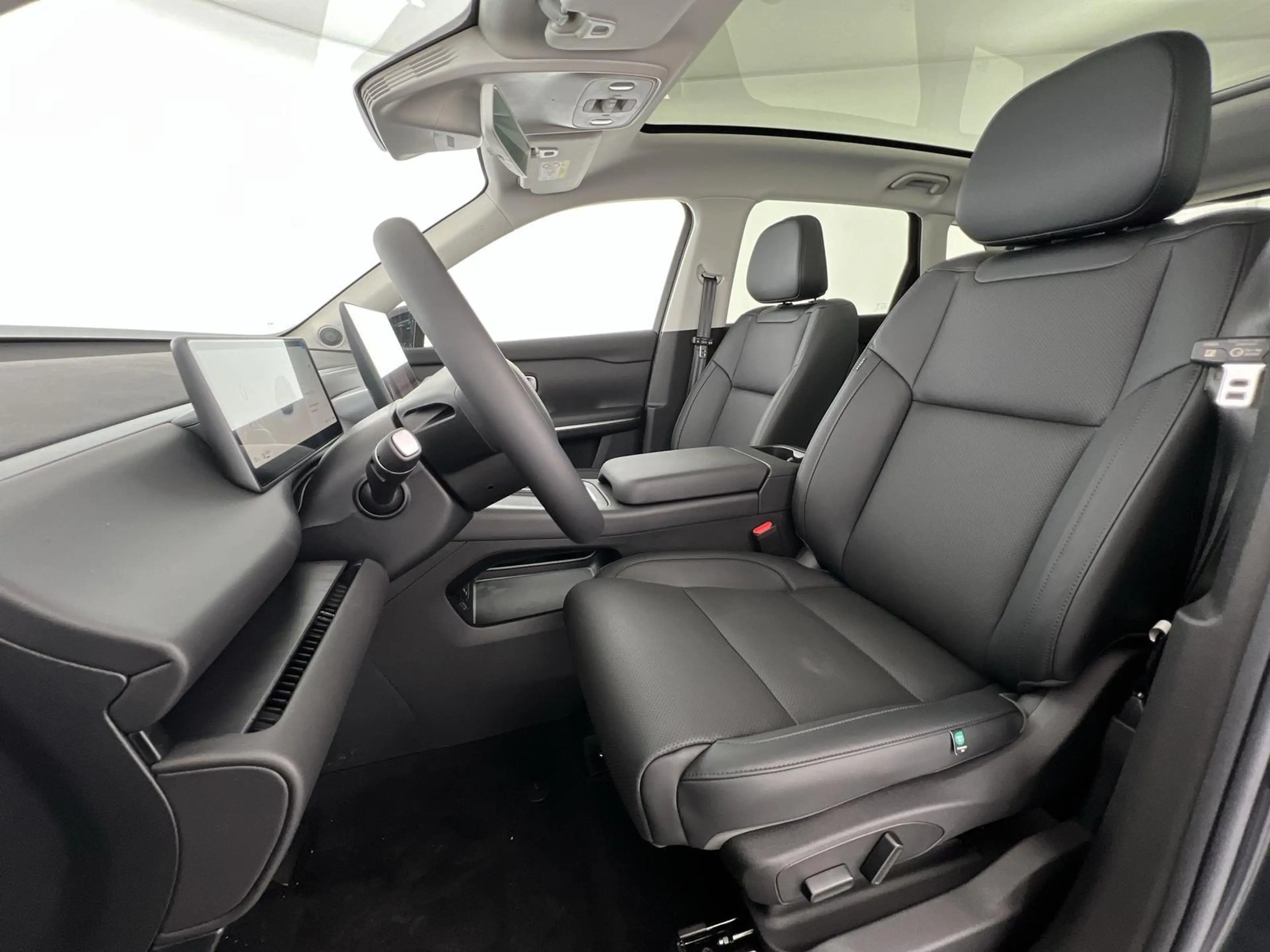 Leapmotor C10 BEV ProMax Design AWD*NAVI*SHZ*360°K*uvm — photo 8