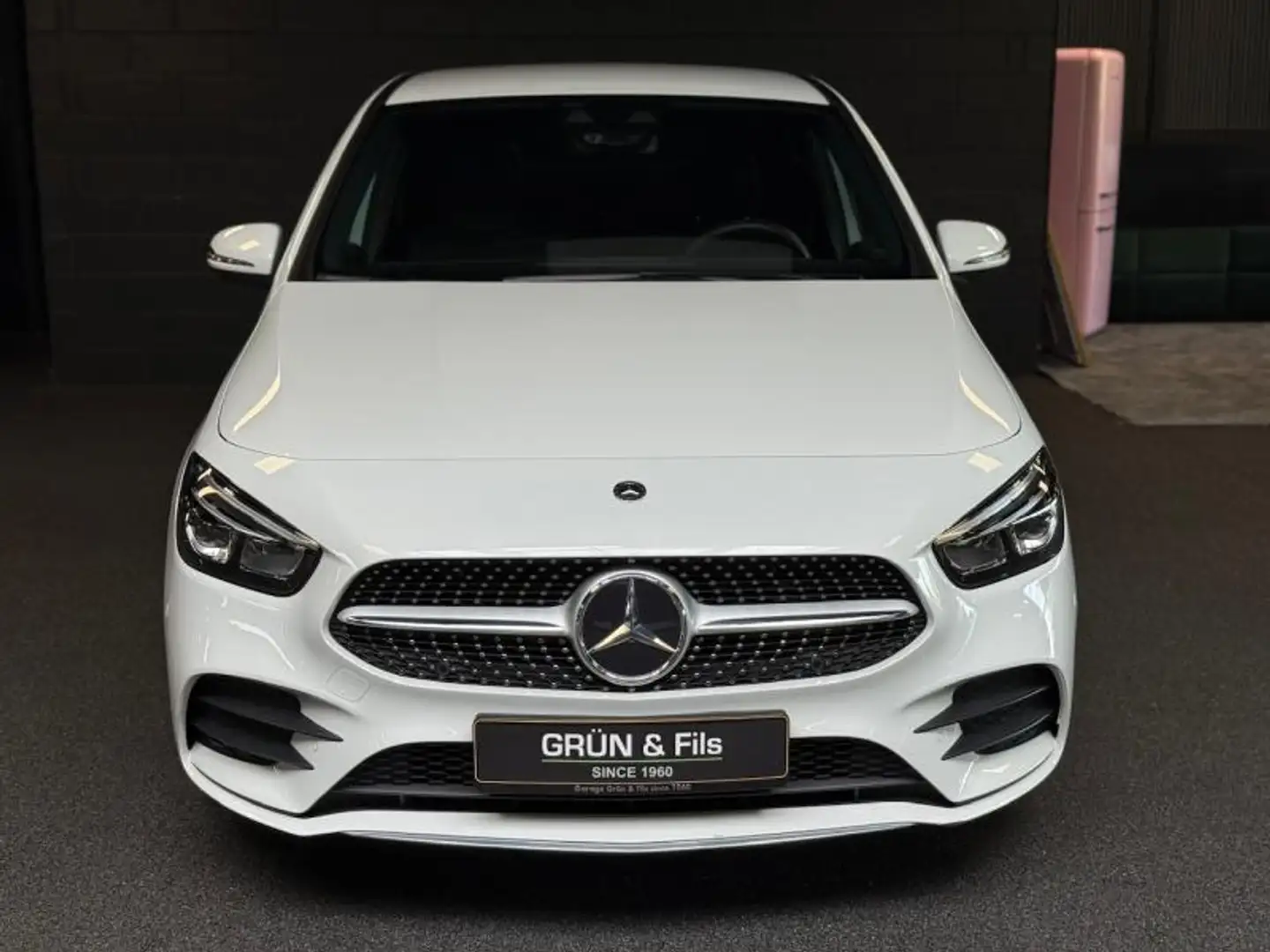 Mercedes-Benz B 250 e AMG Blanc - 2