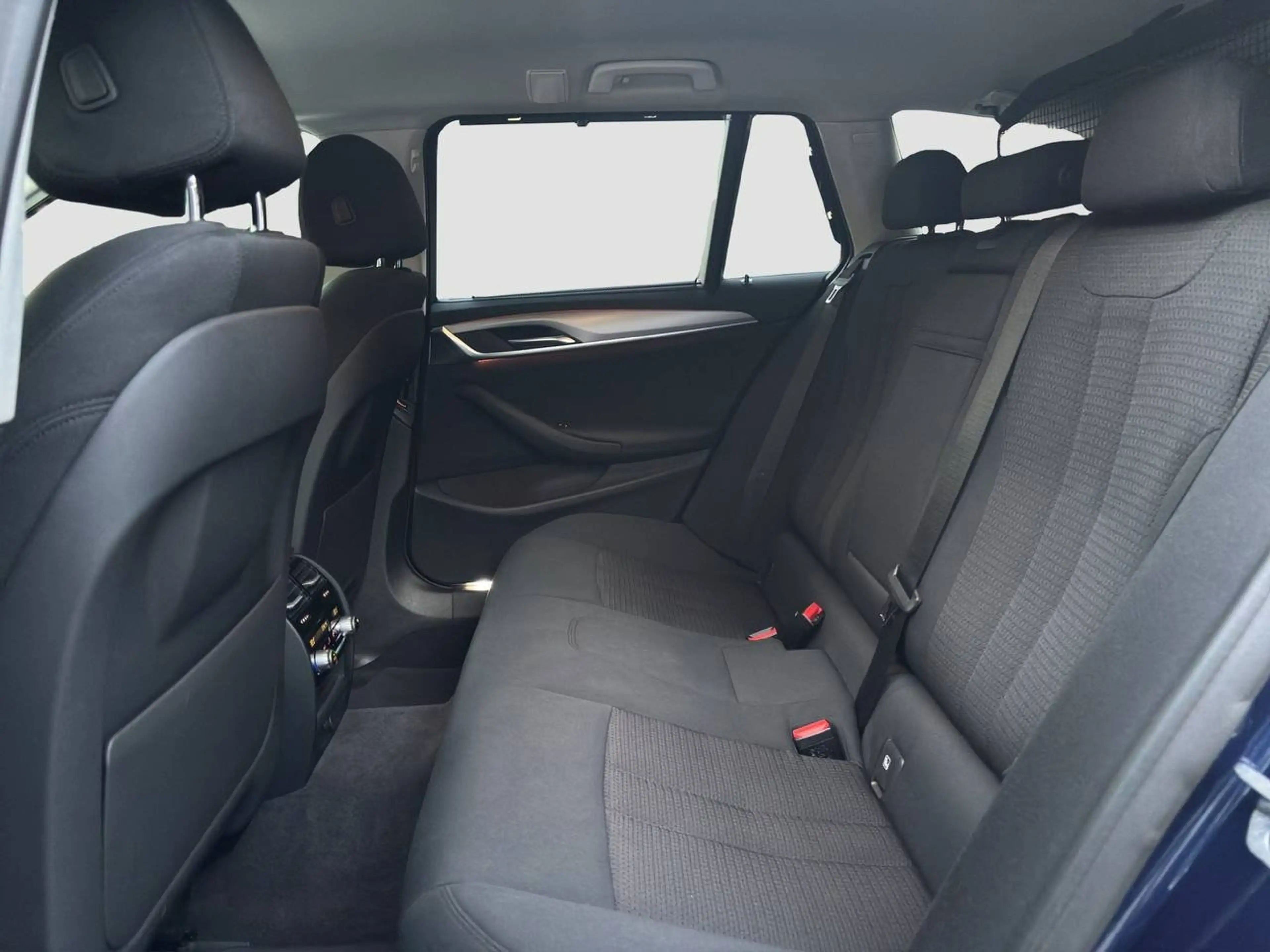 BMW 525 525d Touring | Automatik | Driving Assistant Plus — photo 13