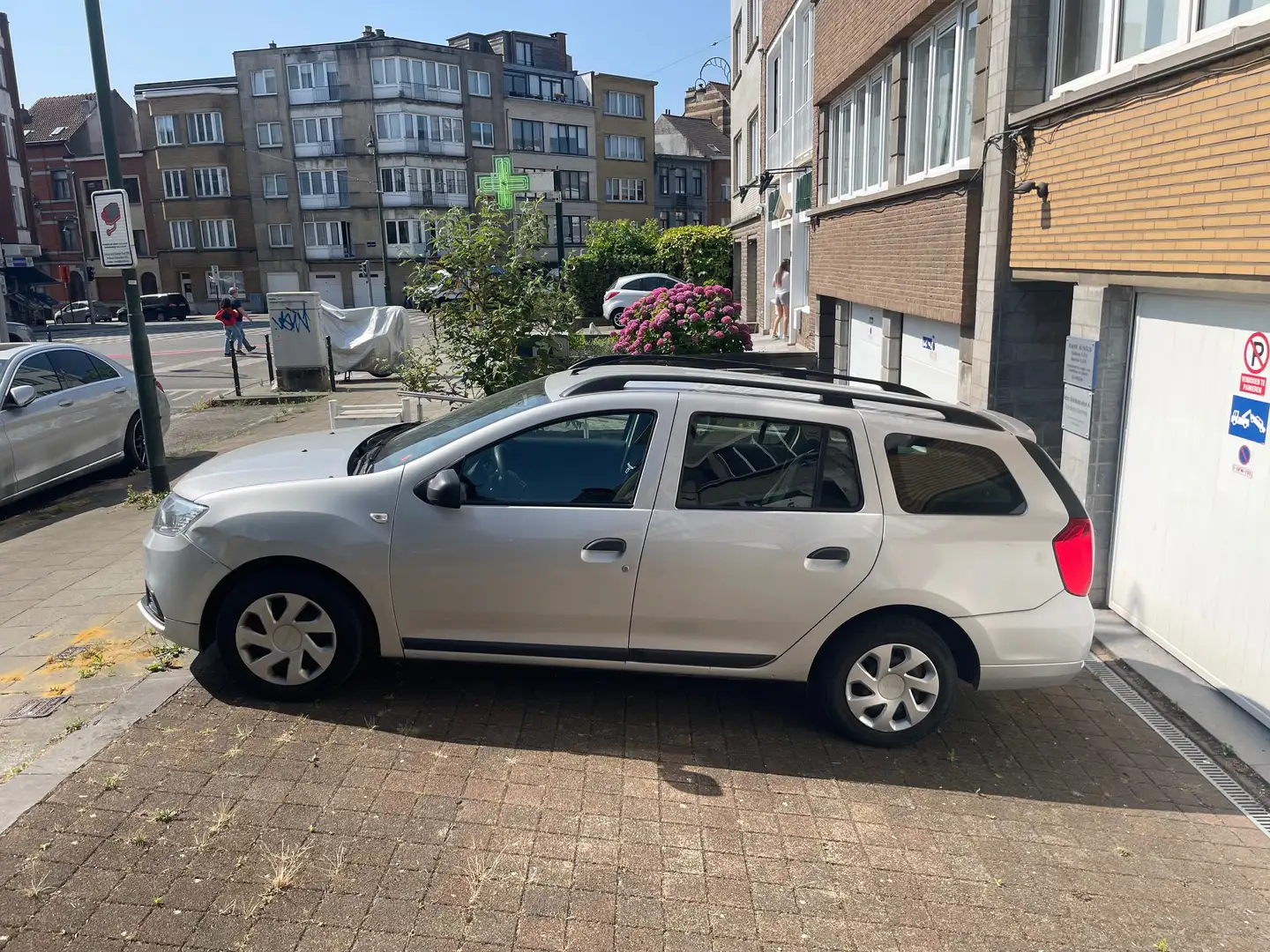 Dacia Logan Logan MCV TCe 90 AMBIANCE Zilver - 2