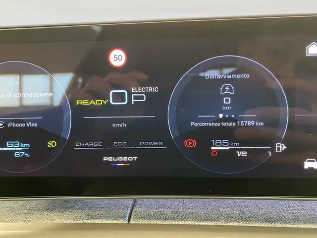 Peugeot 3008 view 16