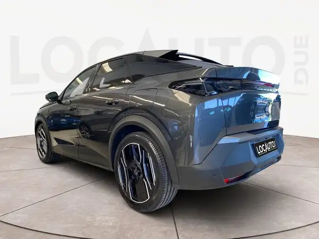 Peugeot 3008 view 5