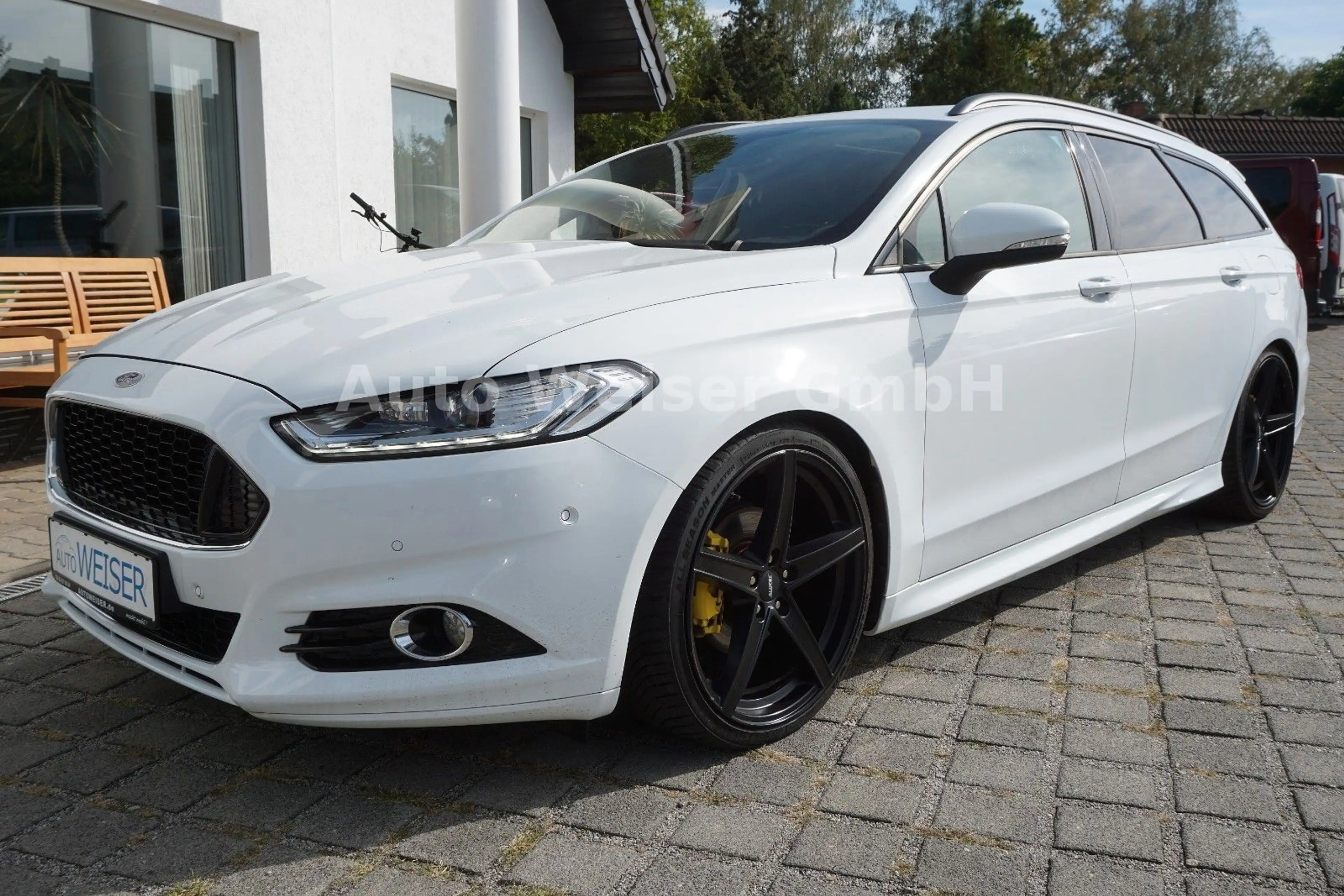 Ford Mondeo Turnier ST-Line LED Navi SHZ PDC 20"