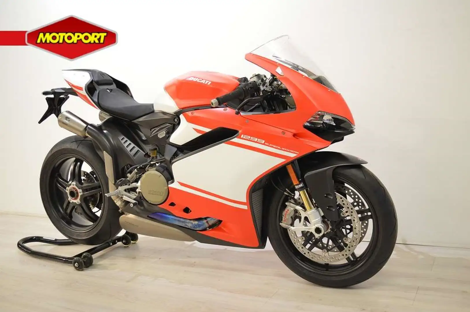 Ducati 1299 Superleggera Rot - 2