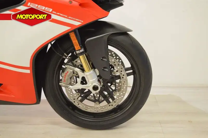 Ducati 1299 Superleggera - foto 6