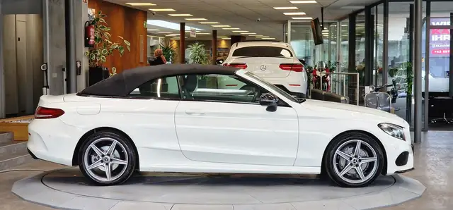 Mercedes-Benz C-Class view 5