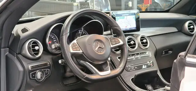 Mercedes-Benz C-Class view 14