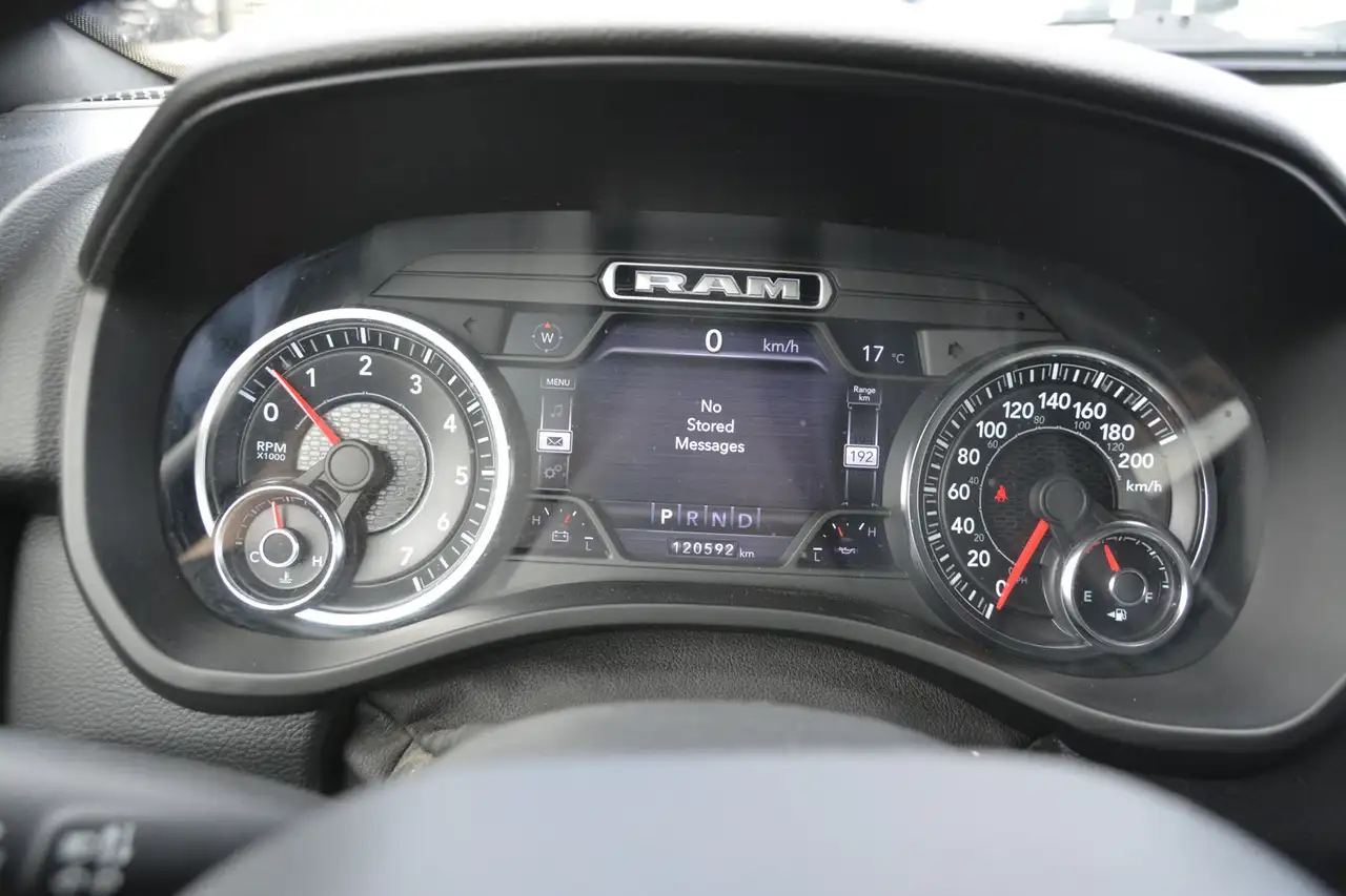 RAM 1500 снимка RAM 1500