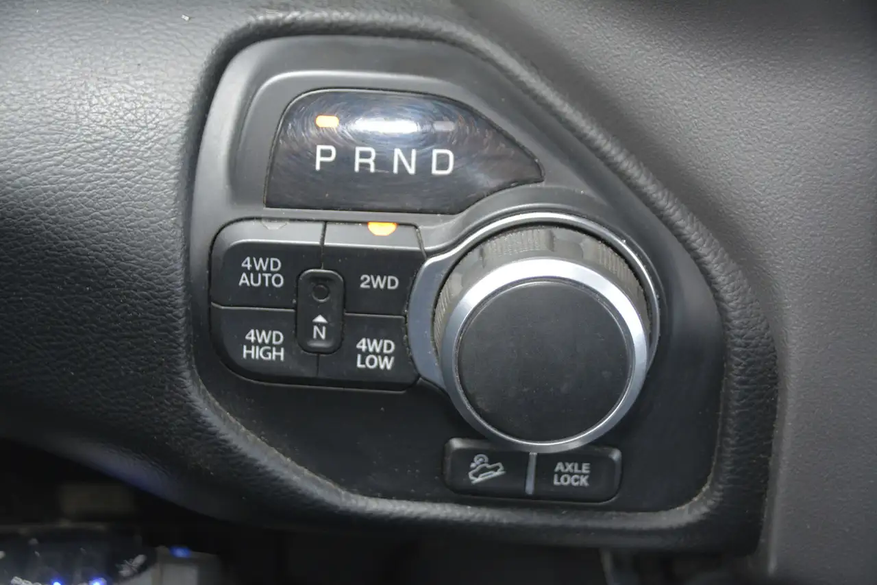 RAM 1500 снимка RAM 1500