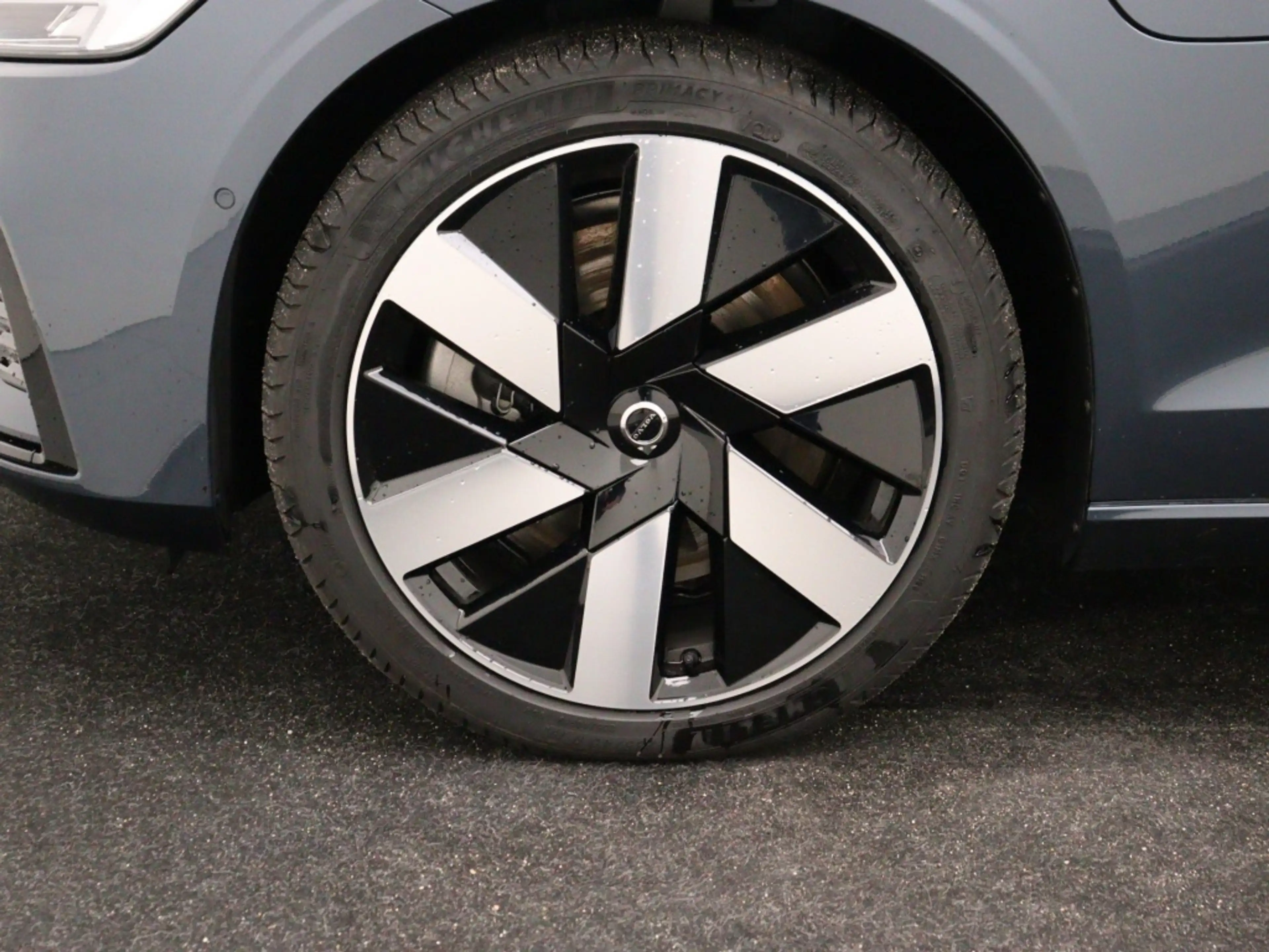 Volvo V60 T8 PLUG-IN HYBRID PLUS DARK HEAD-UP SCHUIFDAK 19IN — photo 8