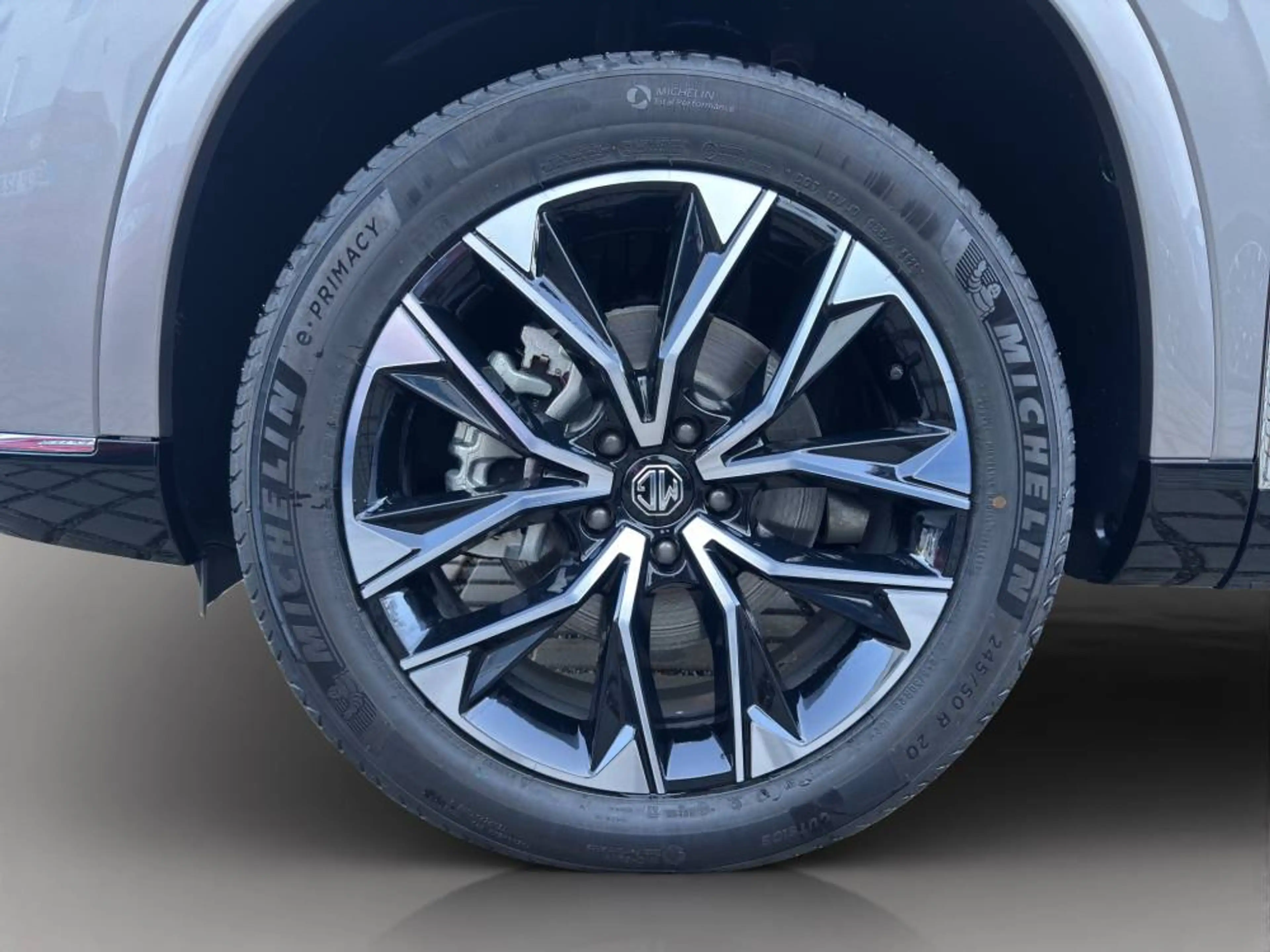 MG MGS9 1.5T PHEV Premium — photo 14