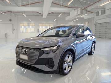 40 E-TRON SUV