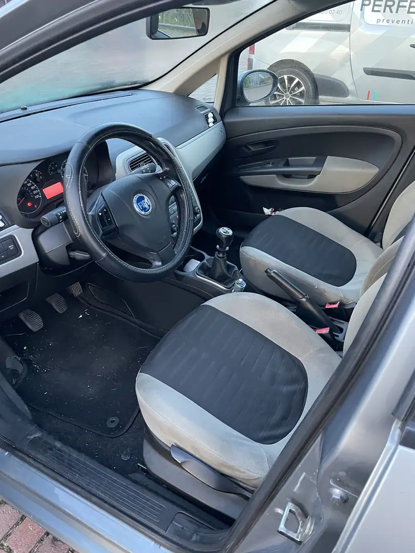 Fiat Punto 1.4 Edizione Prima Grijs - 1