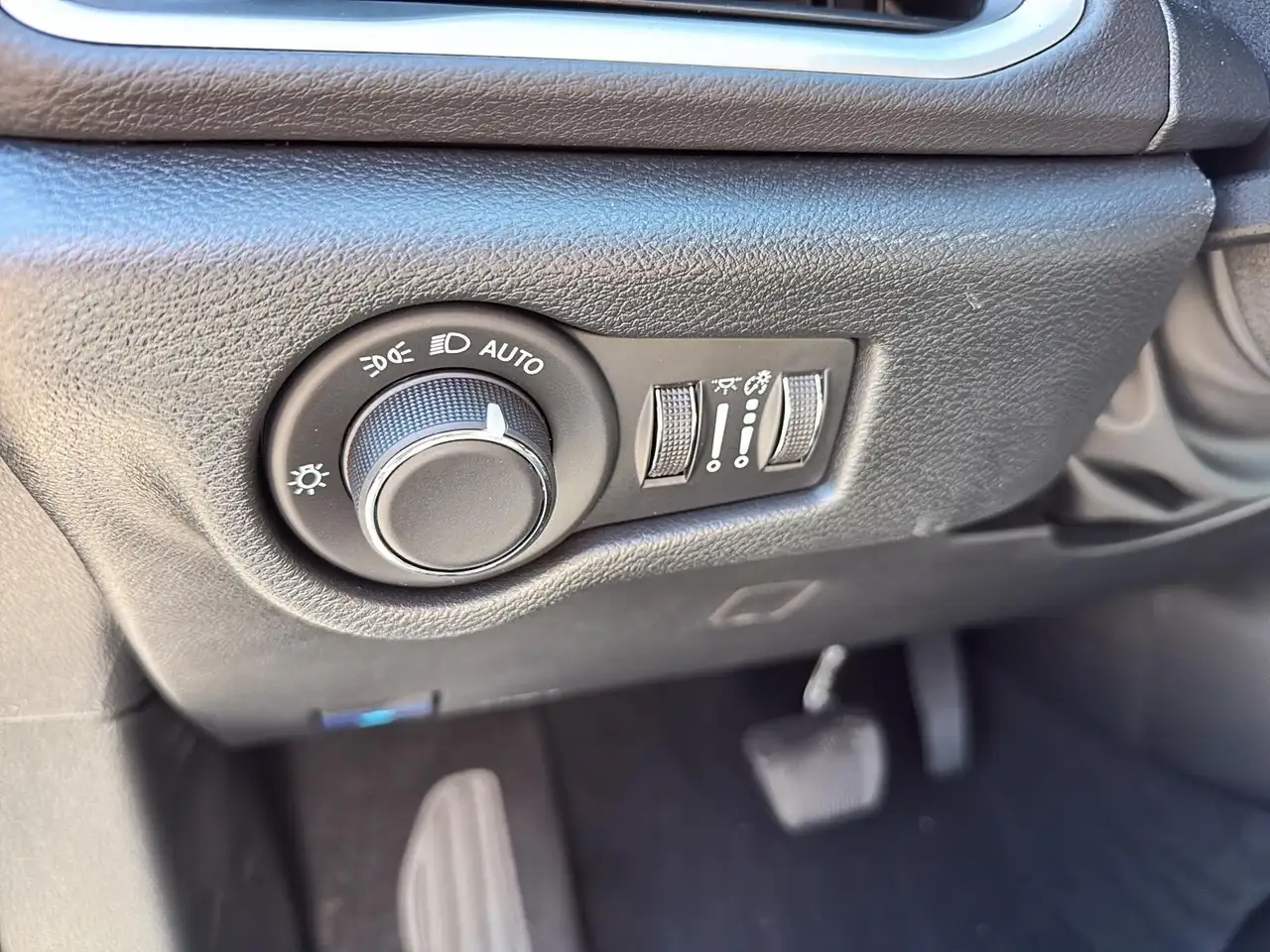 Chrysler Grand Caravan снимка Chrysler Grand Caravan