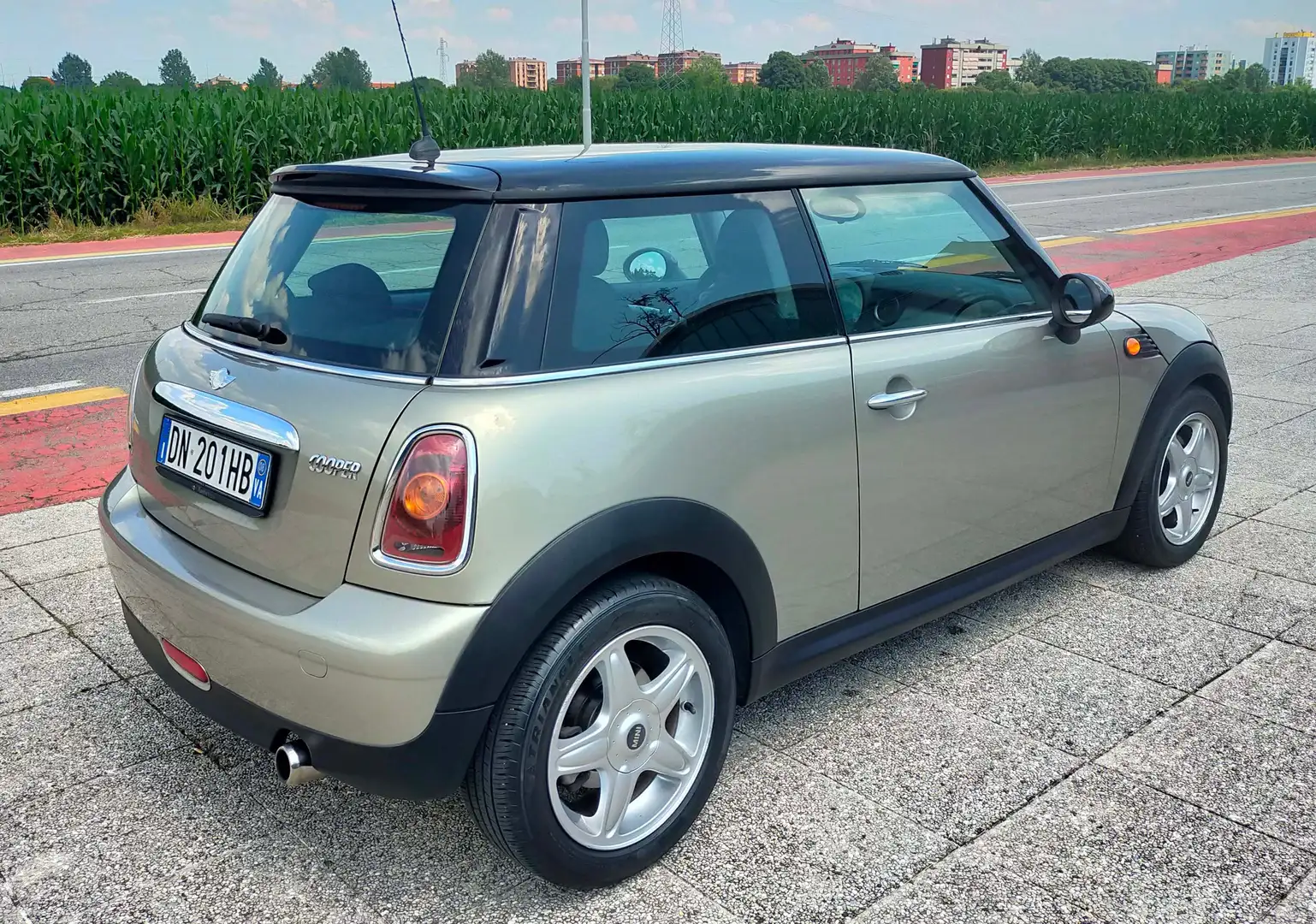 MINI Cooper Mini R56 1.6 Pepper 120cv Grigio - 2