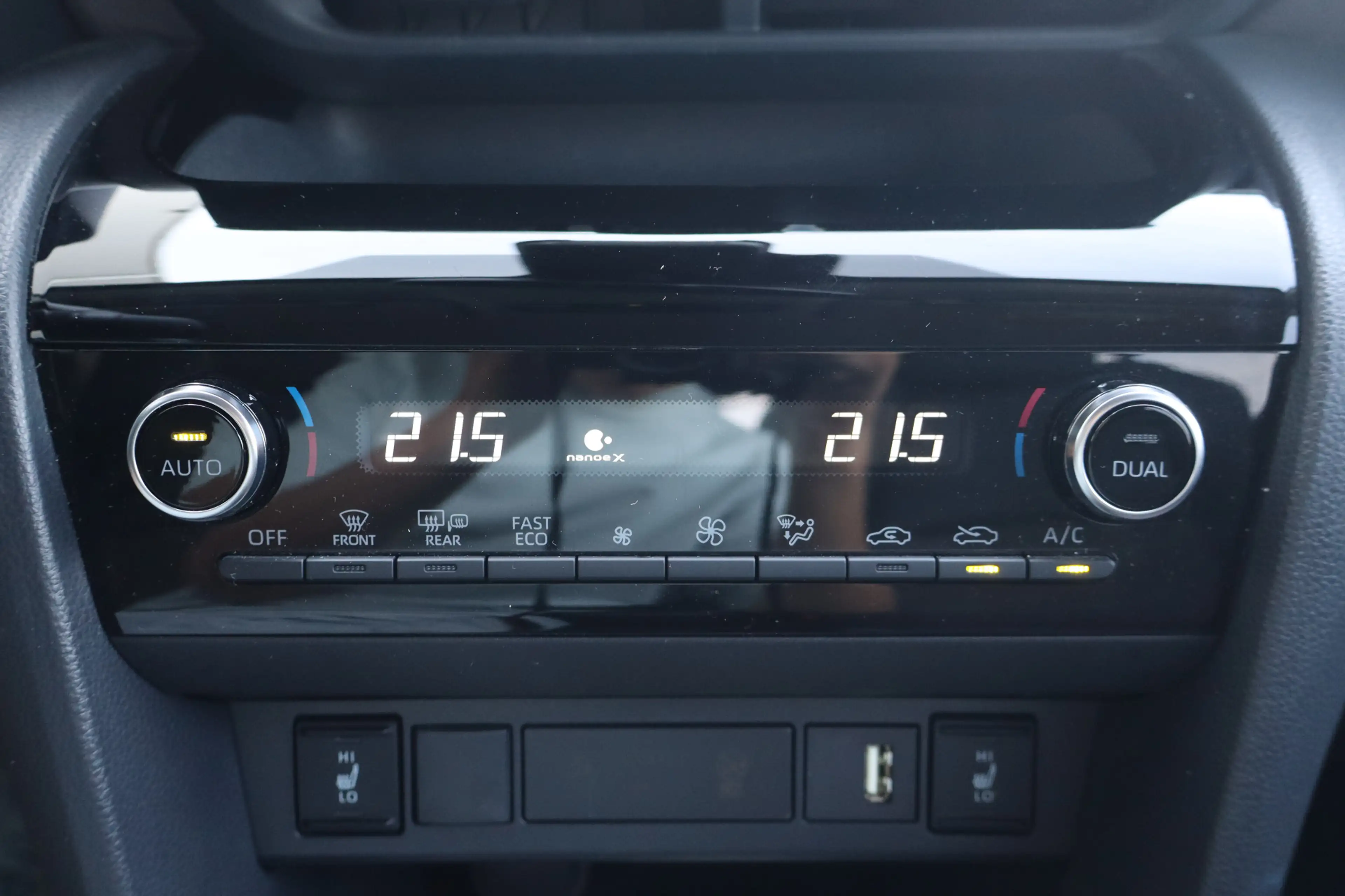 Toyota Yaris Cross 1.5 Hybrid Executive - NL- Auto!! HUD I Camera I D — photo 25