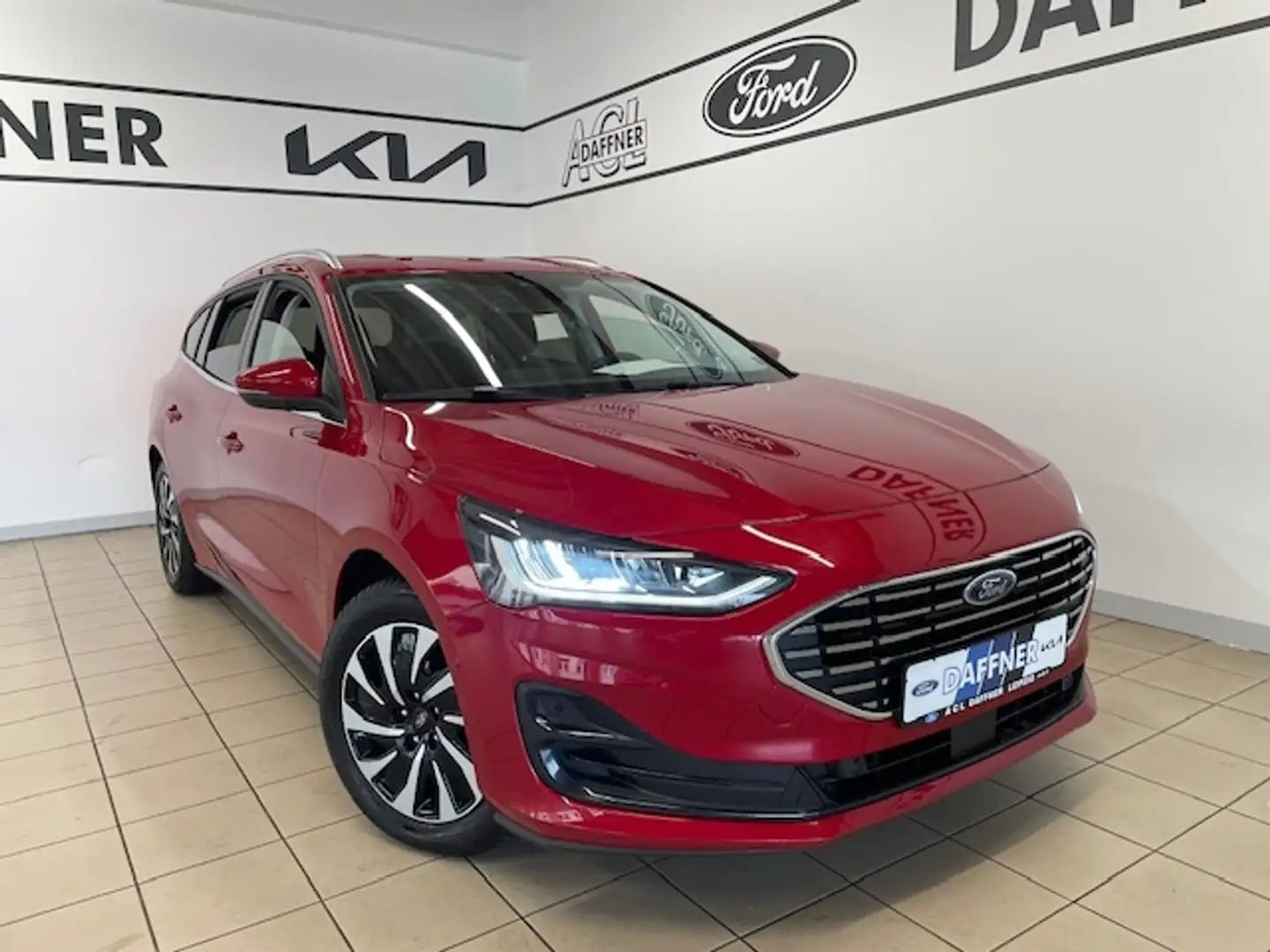 Ford Focus Turnier Titanium 1.0 EcoBoost Mild-Hybrid EU6e Rot - 1