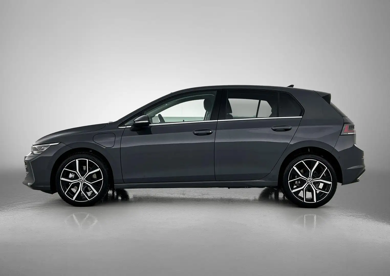 Volkswagen Golf 1.5 eHybrid | 204 PK | Plug-In Hybrid | Panoramasc - 2