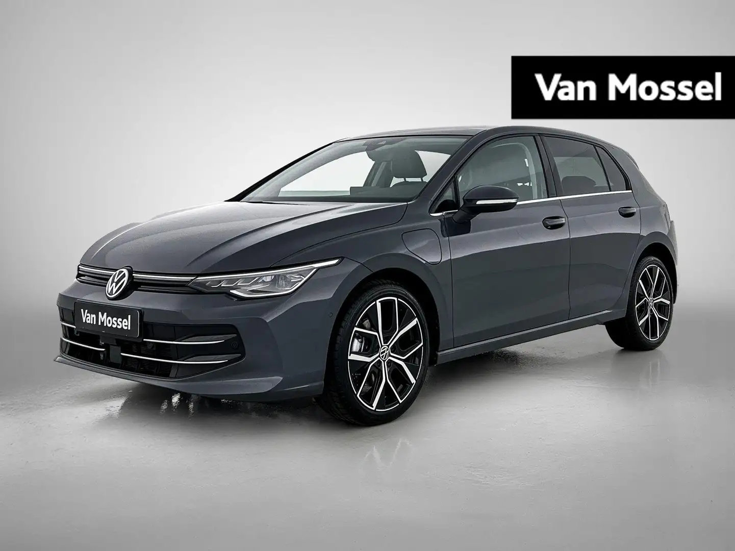 Volkswagen Golf 1.5 eHybrid | 204 PK | Plug-In Hybrid | Panoramasc - 1