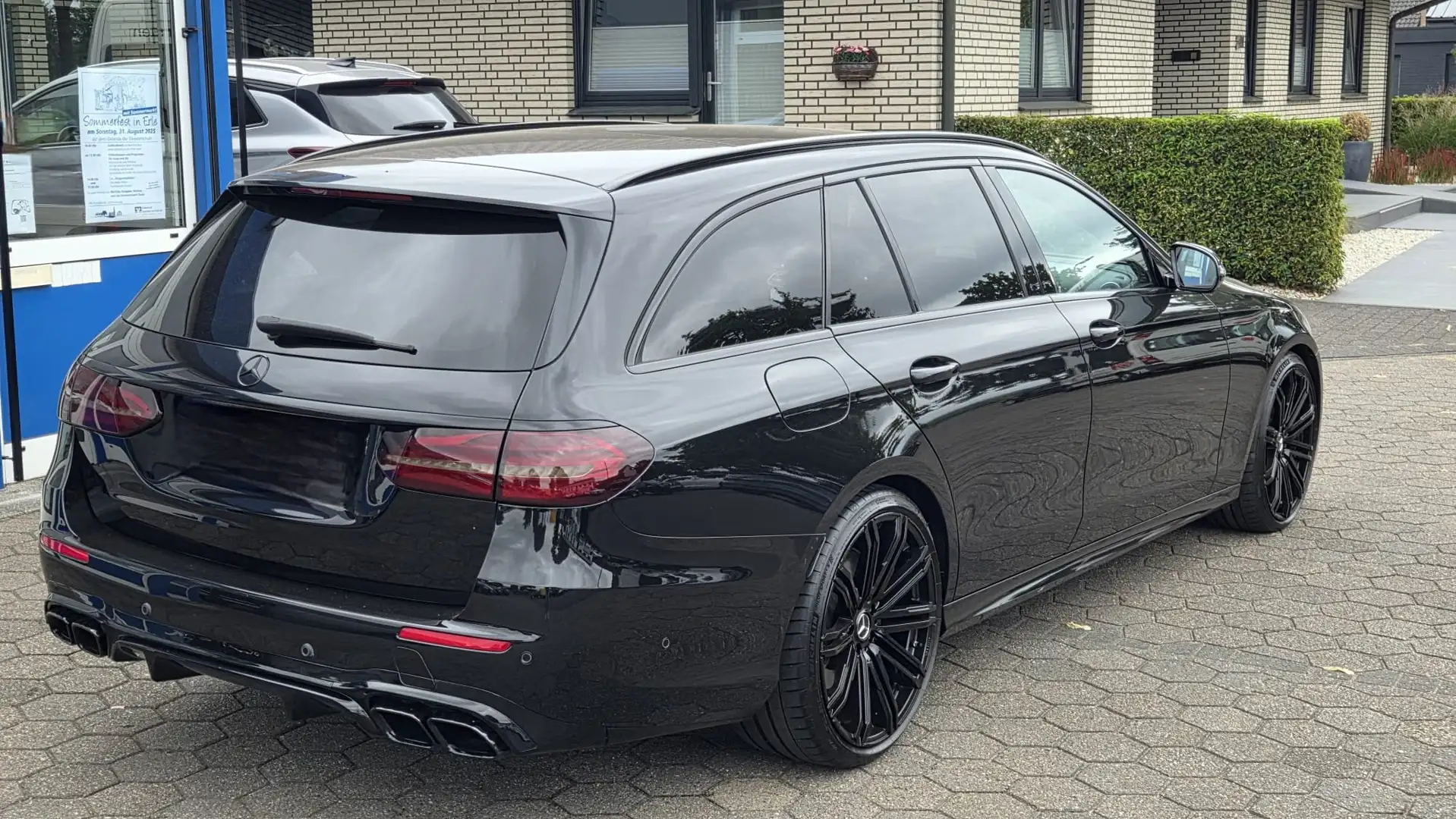 Mercedes-Benz E 450 E 450 4Matic AMG DESIGNIO Pano Distronic Noir - 2